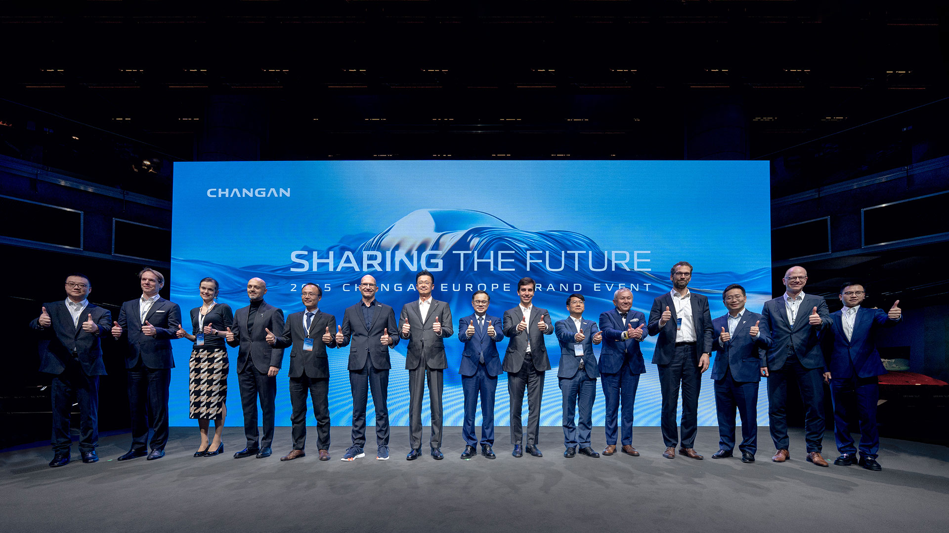 918btt汽车一直在欧洲招募和组建本地团队，并与领先的服务供应商达成协议，致力于为欧洲客户和合作伙伴提供完整的服务